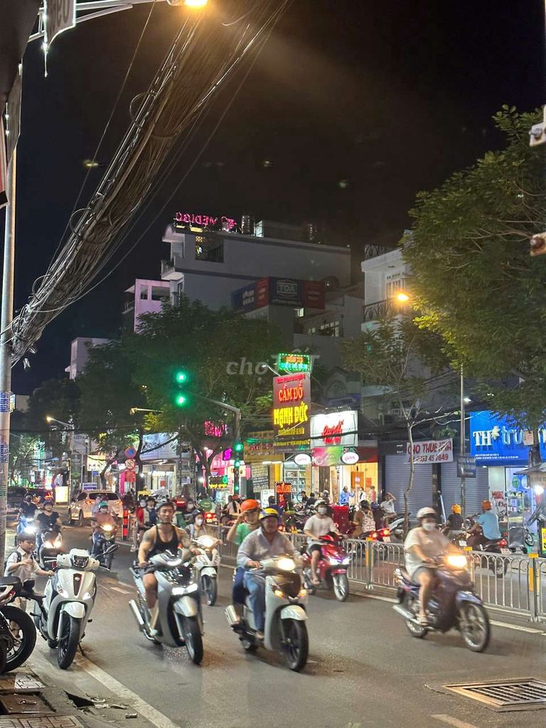 Cho thuê mặt tiền Nguyễn Thị Thập, Phường Tân Phong, Quận 7 - Diện tích 94.5m² chỉ 40 triệu/tháng!