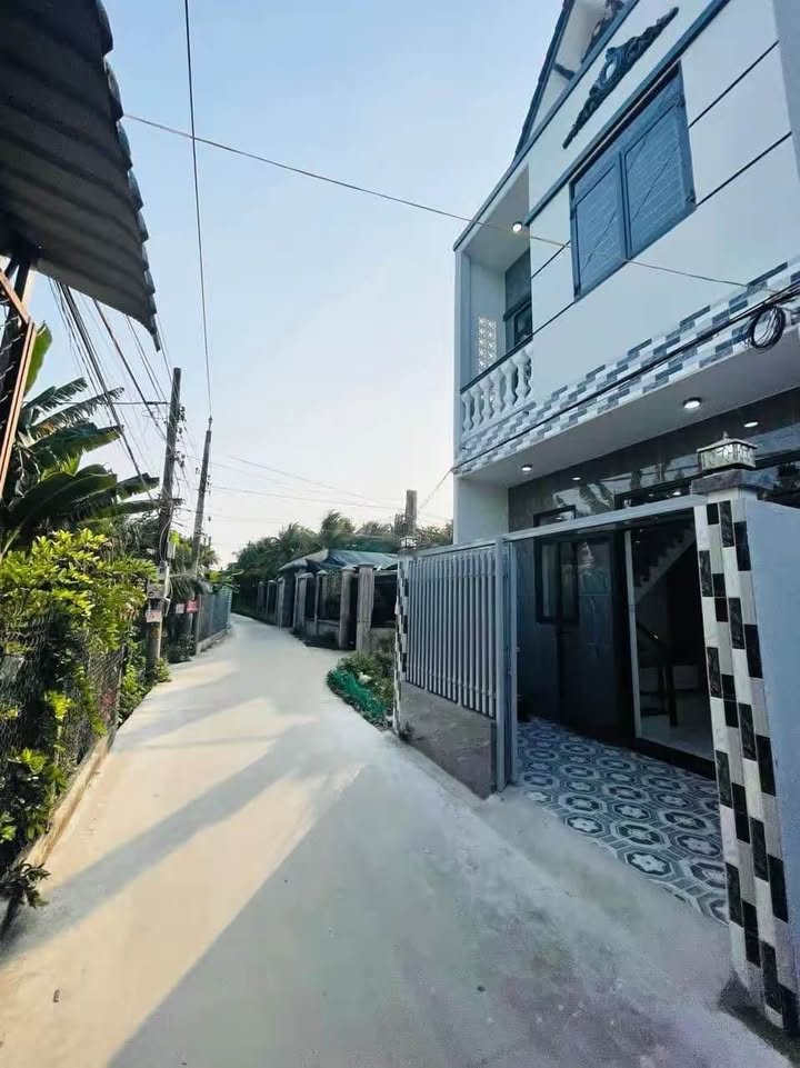 Nhà riêng Hẻm 7 Phạm Hùng, Trung An, Mỹ Tho 62m² giá 1.75 tỷ - Gần Big C, tiện ích đầy đủ!