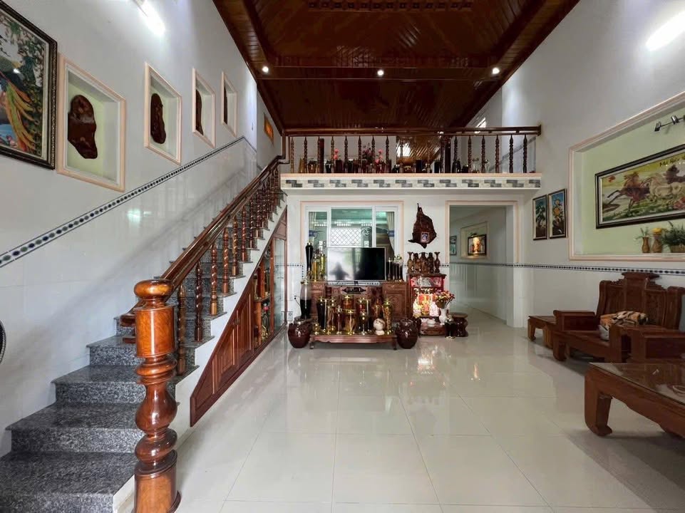 Nhà phố Cam Linh, Cam Ranh 120m² giá 2.95 tỷ - Chính chủ bán gấp!