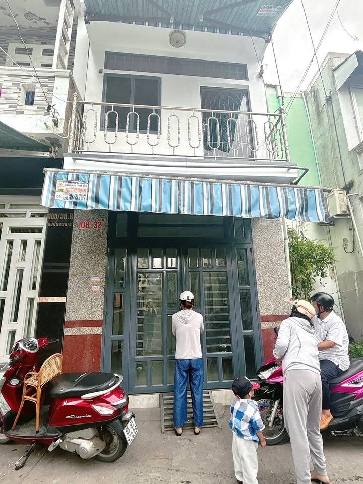 Nhà cho thuê trệt lầu đường 30/4, Ninh Kiều, Cần Thơ - Giá chỉ 4 triệu/tháng!