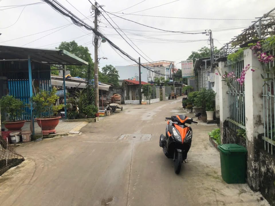 Đất mặt tiền Tân Hiệp, Hóc Môn 115m² giá 3.25 tỷ - Sổ đỏ chính chủ, thương lượng ngay!