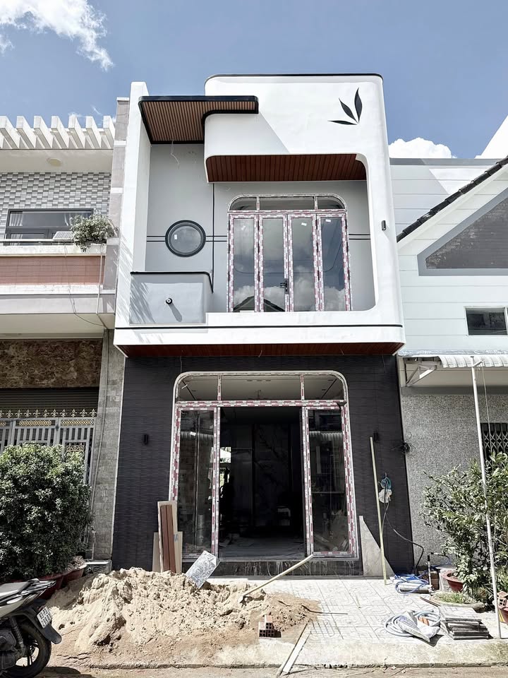 Nhà 1 Trệt 1 Lầu Đường Số 8 - Khu Dân Cư Văn Hóa Tây Đô 65m² - Sẵn Sàng Vào Ở!