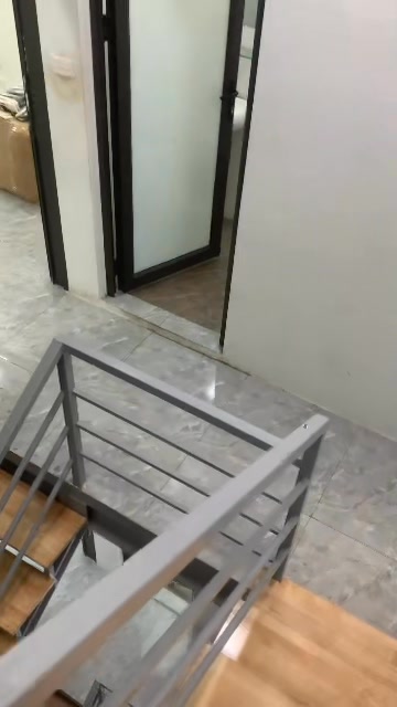 Cho thuê tòa nhà văn phòng 4 tầng tại Cầu Giấy 220m² giá 28 triệu - Phù hợp cho kinh doanh!