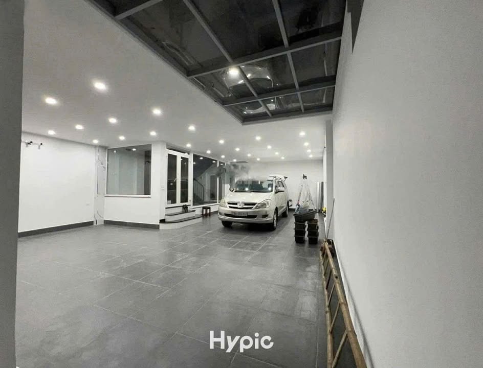 Nhà cho thuê tại ngõ 399 Đường Âu Cơ, Tây Hồ 100m² giá 49 triệu - View Hồ Tây tuyệt đẹp!