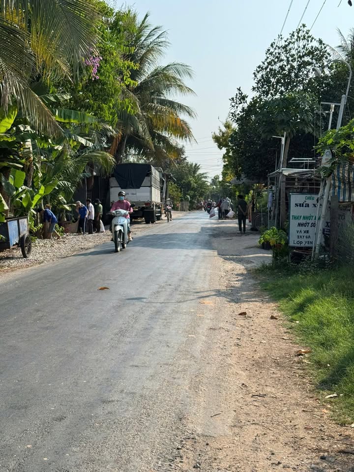 Nhà 2 tầng mặt tiền đường Long An, Tân Châu, diện tích 500m² - Giá chỉ 2 tỷ