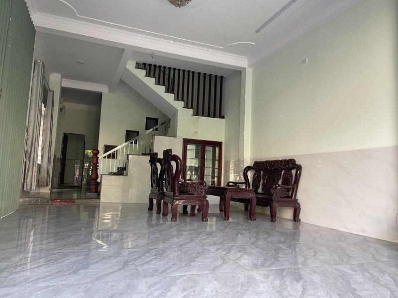 Nhà góc ngã tư Đô Đốc Lộc 112m² giá 9 tỷ - Kinh doanh thuận lợi!