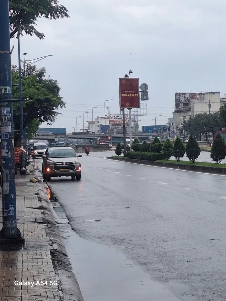 Bán nhà mặt hẻm Trường Chinh, Tân Thới Nhất, 88m² giá 6 tỷ - Dọn vào ở ngay!