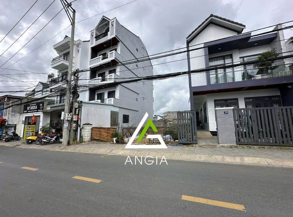 Đất mặt tiền kinh doanh đường Nguyễn Trung Trực, Đà Lạt 84m² giá 8.4 tỷ - Đầu tư sinh lời ngay!