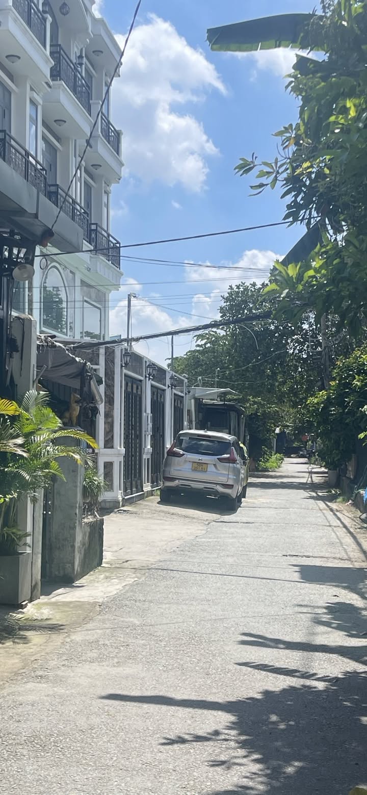 FrontHouse Hẻm 520 Thủ Đức 107m² giá 6.7 tỷ - Mặt tiền hẻm sầm uất!