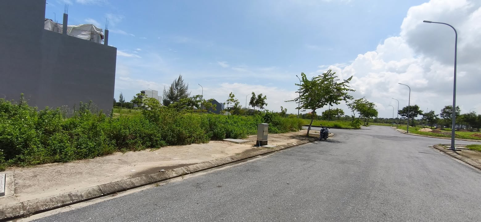 Đất nền Hòa Hải Đà Nẵng 150m² giá 9.9 tỷ - Mặt tiền 8m, đối diện công viên!