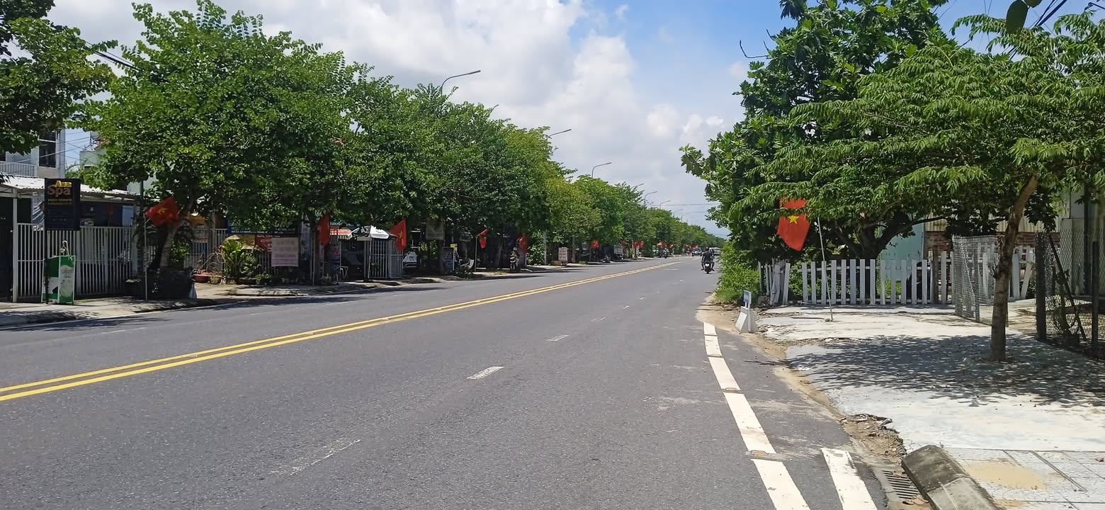 Nhà kho chính chủ 1200m² mặt tiền 22m Nguyễn Tất Thành - Giá chỉ 33.5 tỷ!