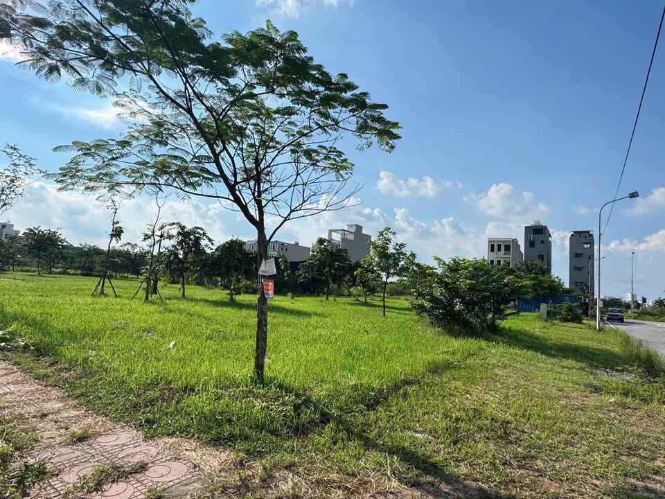 Đất nền Khắc Niệm Bắc Ninh 100m² giá 7 tỷ - View Vườn Hoa tuyệt đẹp!