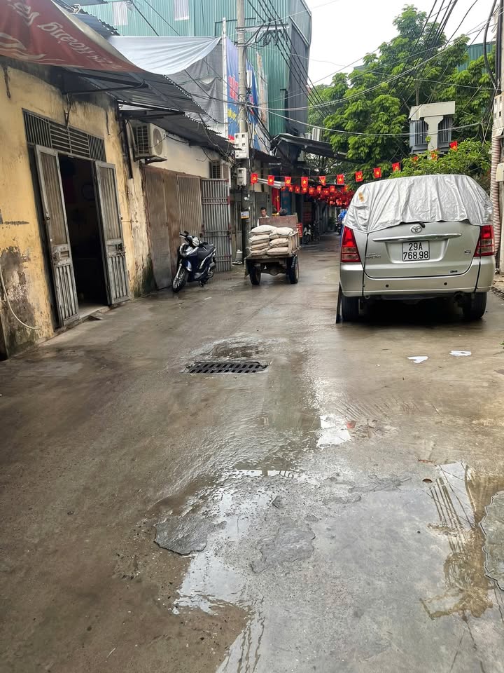 Nhà 2 tầng Ngõ 1 Bùi Xương Trạch, 49m² giá 9 tỷ - Kinh doanh đắc địa!