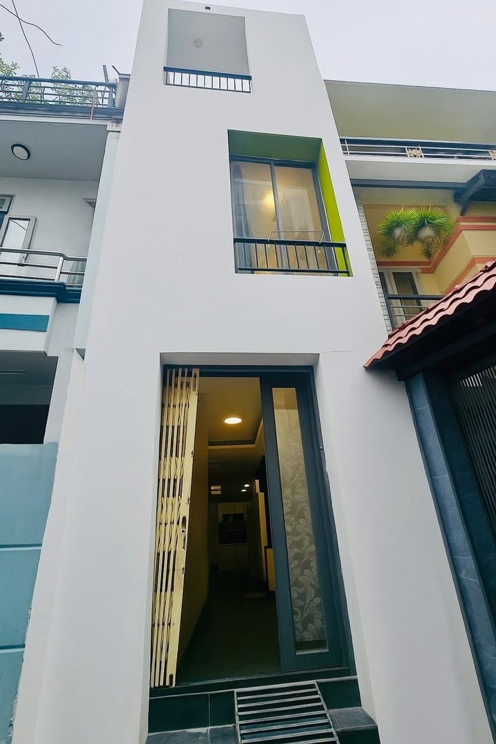 Cho thuê nhà nguyên căn Cao Thắng, Phú Nhuận 42m² giá 14 triệu - Khu an ninh yên tĩnh!