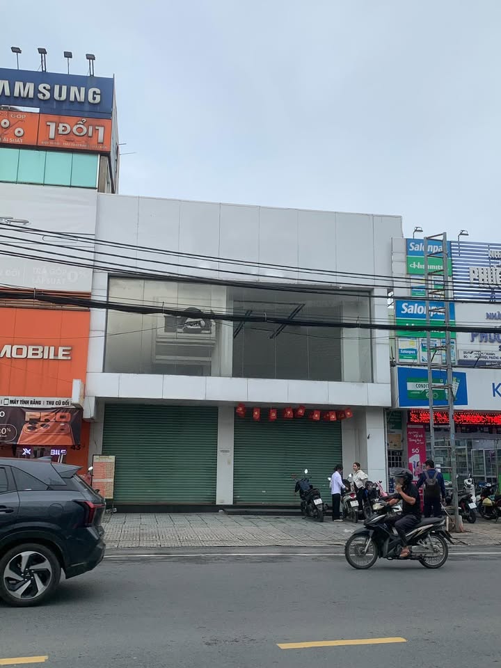 Cho thuê nhà mặt tiền Lê Văn Việt, Thủ Đức 190m² - Vị trí kinh doanh lý tưởng!