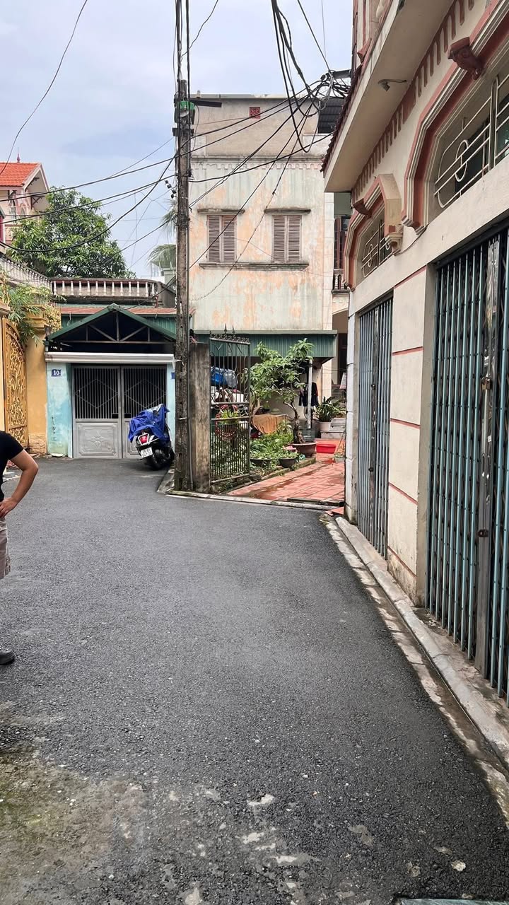 Nhà 2 tầng đường Ngô Xuân Quảng, Gia Lâm 41.5m² giá 6 tỷ - Đầu tư sinh lời!