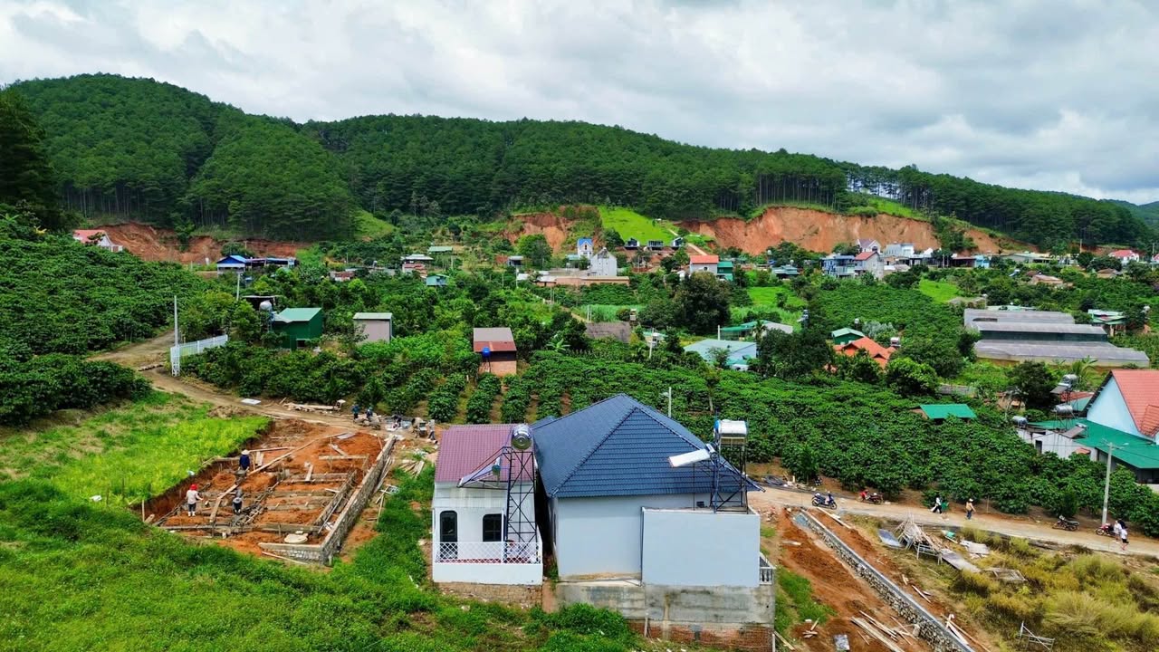 Nhà đẹp Mê Linh, Lâm Hà 250m² giá 3.678 tỷ - Không gian thoáng mát lý tưởng!
