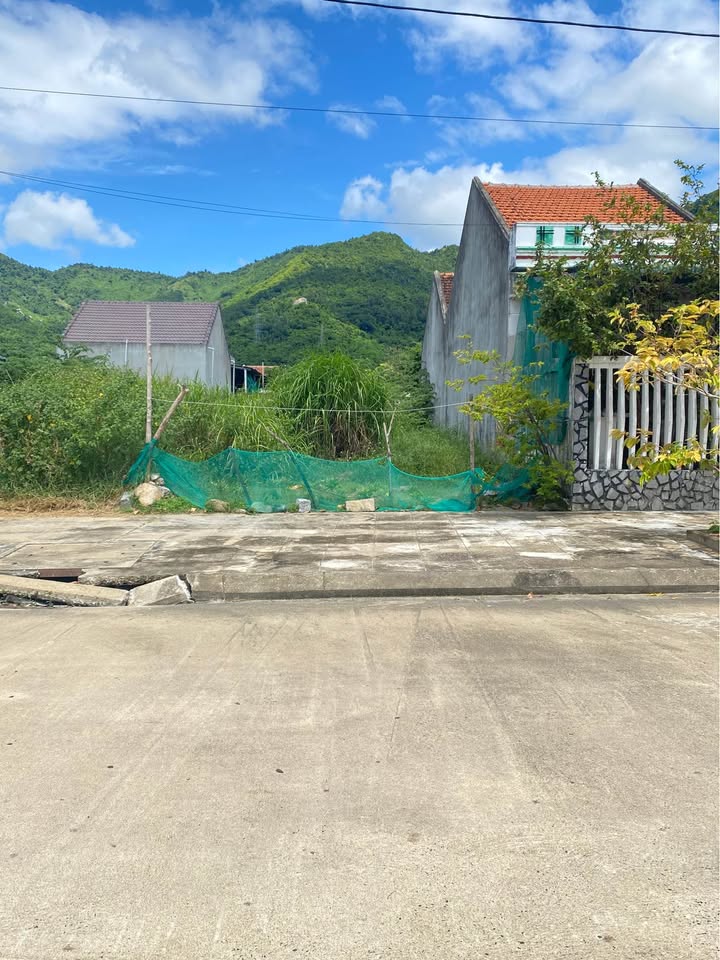 Đất tái định cư Đại Lãnh 150m² giá 1 tỷ - Vị trí đẹp đối diện công viên!