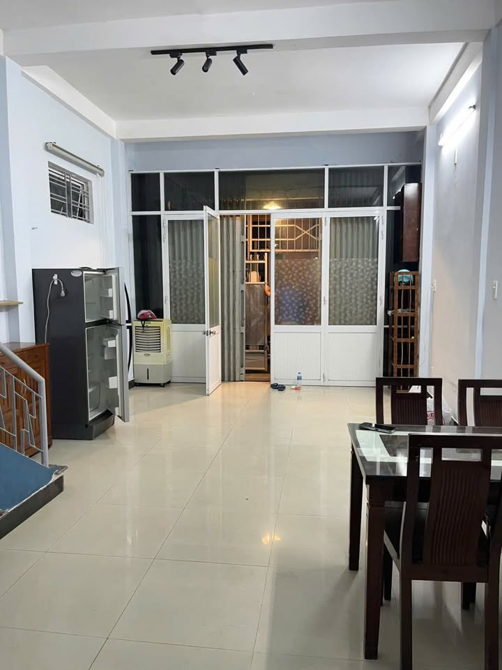 Nhà nguyên căn cho thuê tại Thanh Khê, Hải Phòng 42m² - Giá chỉ 8 triệu/tháng!
