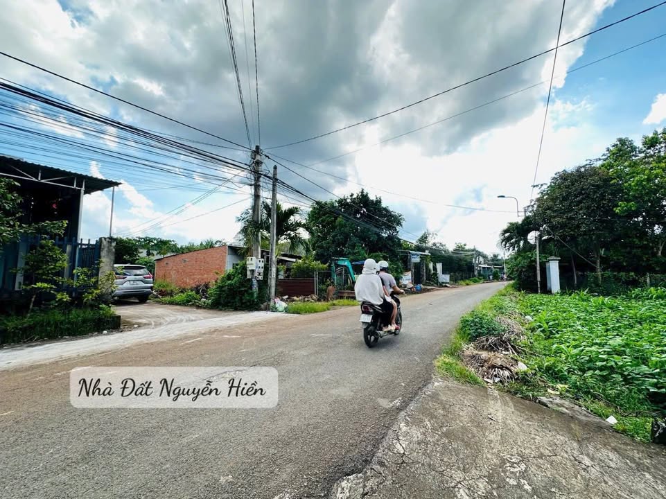 Đất nền hẻm Thành Thái, Bảo Vinh, 100m² - Vị trí đẹp, giá tốt đầu tư!