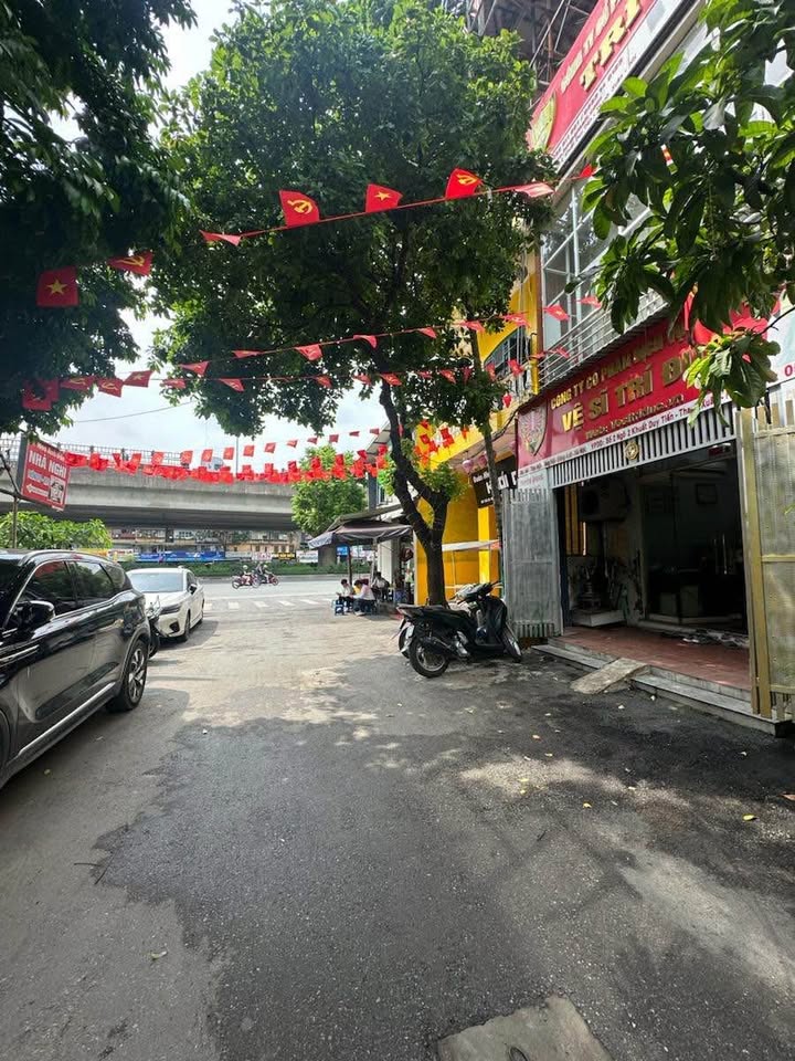 FrontHouse Khuất Duy Tiến 52m² giá 21 tỷ - Đầu tư sinh lời ngay!