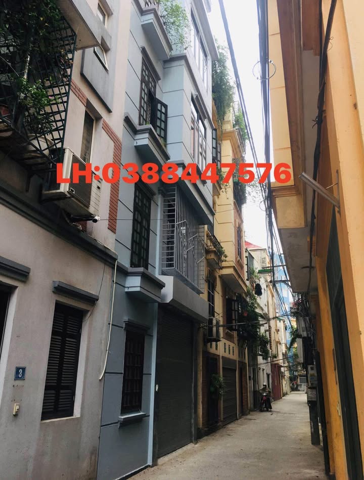 Nhà phân lô cán bộ cao cấp quận Thanh Xuân 45m² giá 13.9 tỷ - Mặt tiền siêu rộng, ô tô vào nhà!