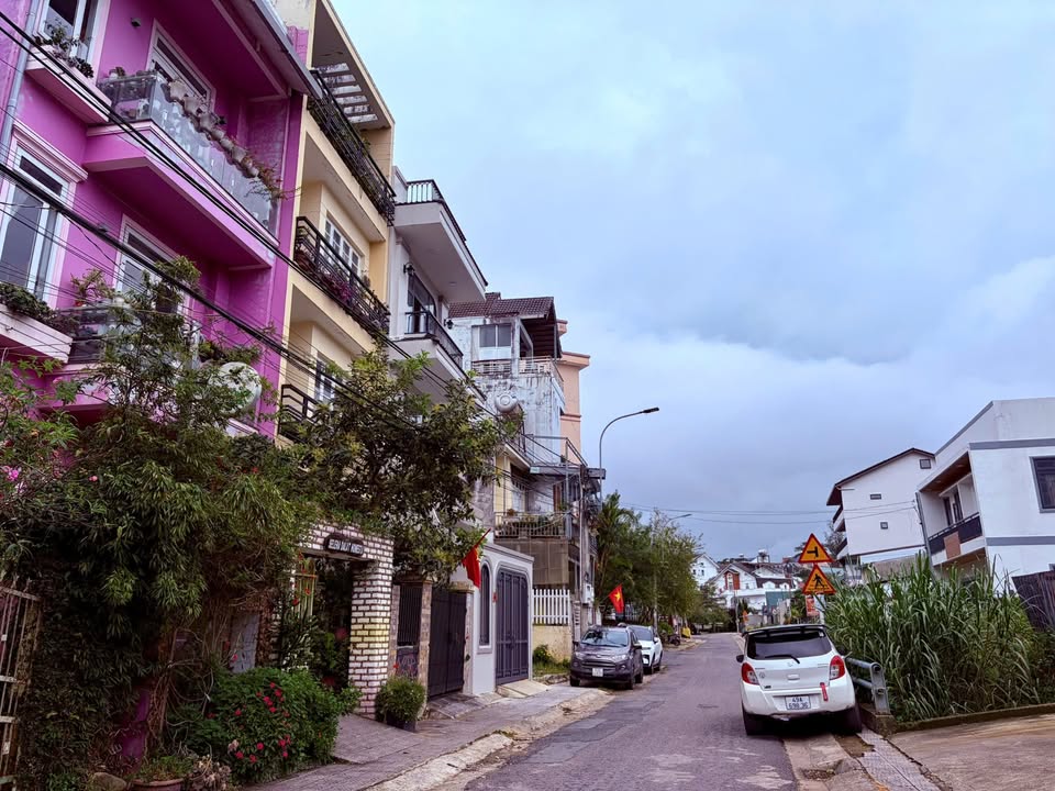 Nhà Yersin Đà Lạt 101m² giá 8.5 tỷ - Vị trí trung tâm, cơ hội vàng cho chủ đầu tư!