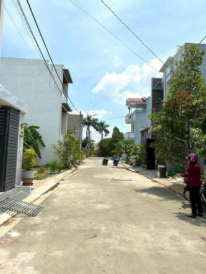 Đất hẻm ô tô đường Số 6, phường Long Bình, Thủ Đức, 69m² - Sổ hồng riêng, giá tốt!