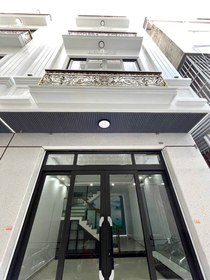 Bán FrontHouse tại Bùi Viện, Lê Chân 127m² giá 4.999 tỷ - Căn hộ giữa trung tâm sôi động!