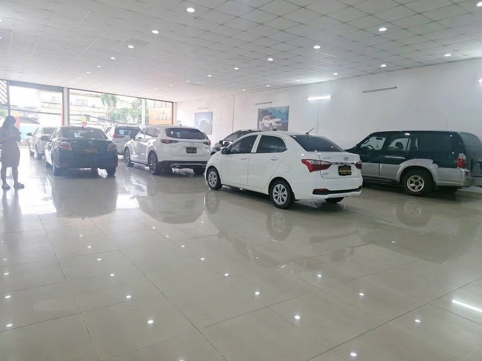 Bán Showroom Ô Tô mặt tiền QL13, Thủ Đức, 470m² - Cơ hội đầu tư tuyệt vời!