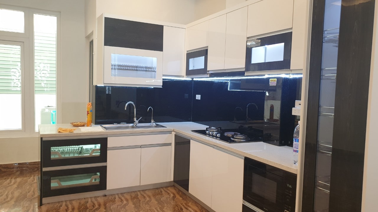 Nhà phố mặt tiền đường Mai Hoa Thôn, Đà Lạt 114.51m² giá 10.5 tỷ - Sổ riêng chính chủ!