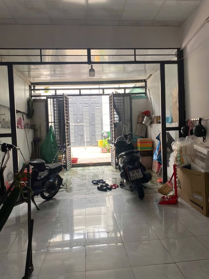 Nhà nguyên căn đường Mã Lò Bình Tân 64m² giá 6 triệu - Gác đúc lửng, vào ở ngay!