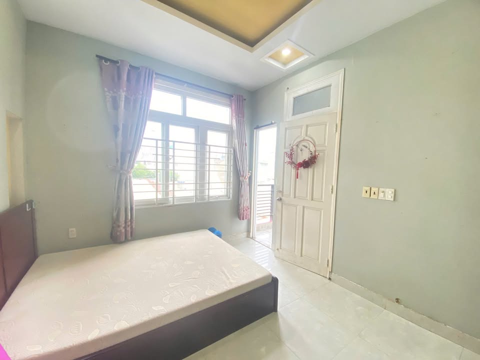 Căn hộ 1PN Phan Văn Sửu 45m² giá thỏa thuận - Full nội thất, gần Etown Cộng Hòa!