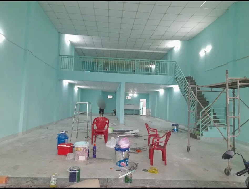 Kho cho thuê tại Võ Văn Vân, Bình Chánh 200m² - Giá tốt 18 triệu/tháng!