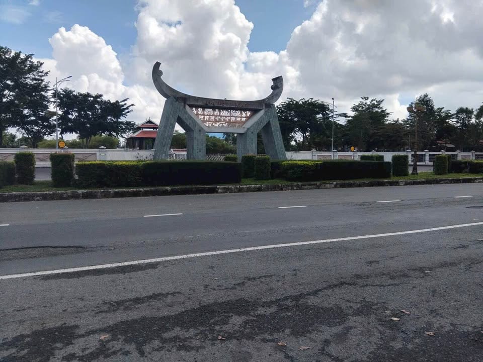 Đất mặt tiền Võ Văn Kiệt, Bình Thủy, Cần Thơ 400m² giá 14 tỷ - Sổ hồng chính chủ!