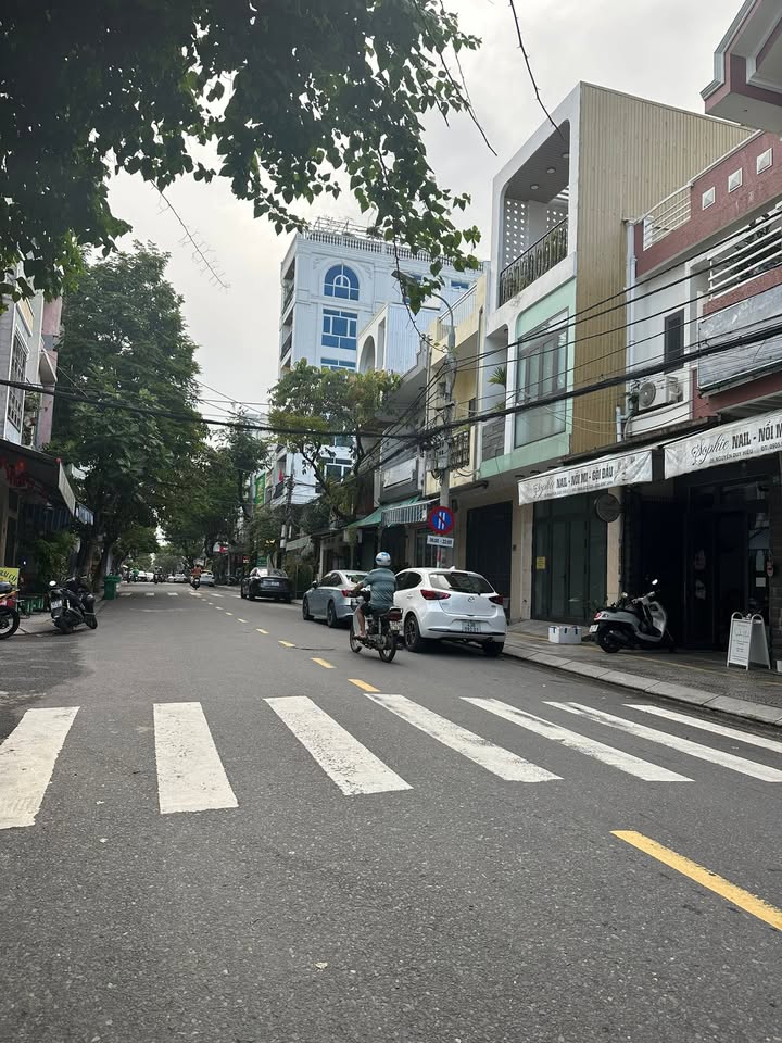 Tòa căn hộ 4 tầng Phạm Quang Ảnh, Sơn Trà 130m² giá 16,8 tỷ - Đầu tư sinh lời ngay!