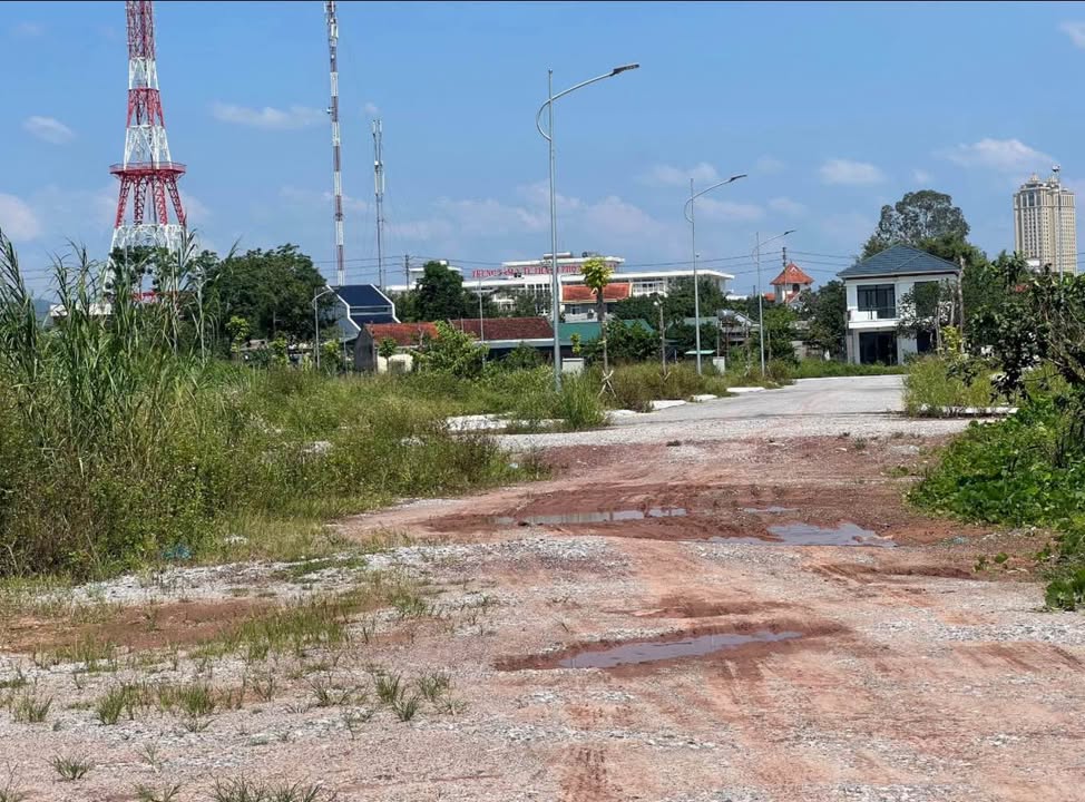 Đất nền Ninh Dương Móng Cái 100m² giá 1 tỷ - Đầu tư sinh lời cao!