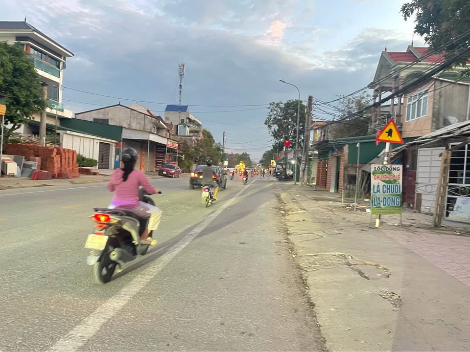 Đất mặt tiền đường Phạm Hồng Thái, Vinh 400m² giá 12 tỷ - Cơ hội đầu tư kinh doanh hiếm có!