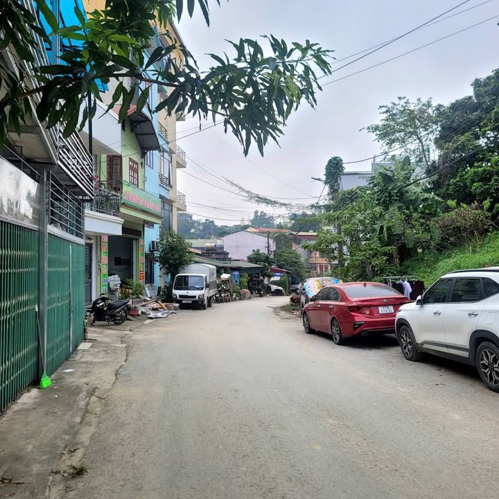 Đất thổ cư Sông Hiến 101m² giá 2 tỷ - Đường ô tô tránh rộng rãi!