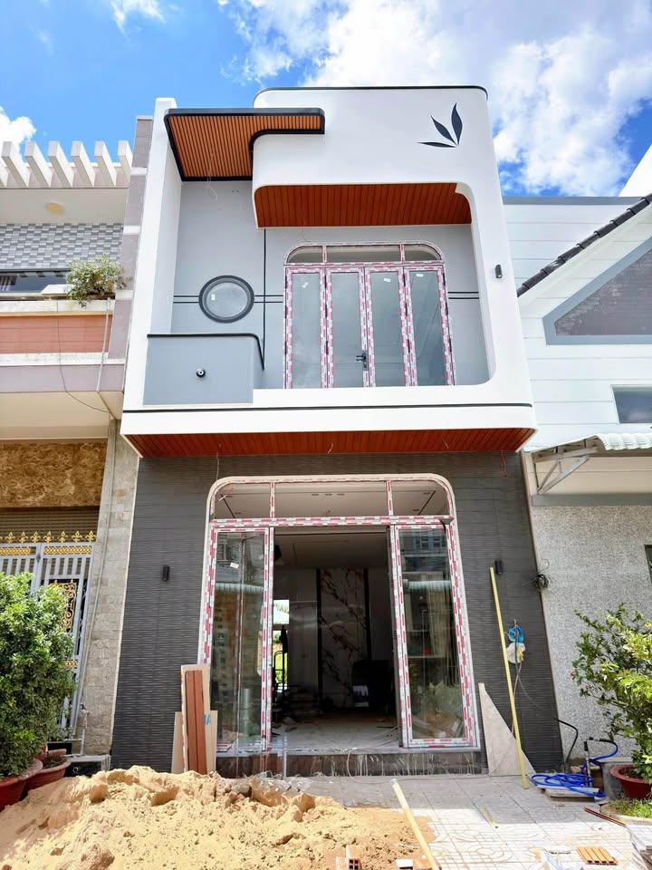 Nhà Trệt Lầu Mới - KDC Văn Hóa Tây Đô, 65m² giá 4.15 tỷ - Tặng Full Nội Thất!