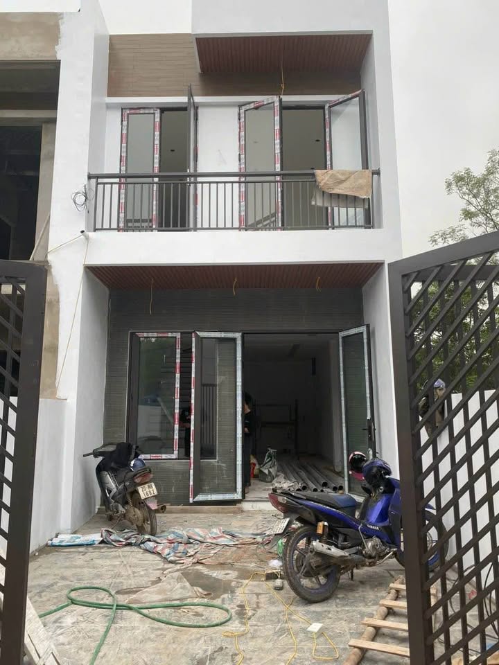 Nhà 2 tầng phố Đán Thái Nguyên 80m² giá 2 tỷ - Sổ hồng chính chủ, không ngập lụt!