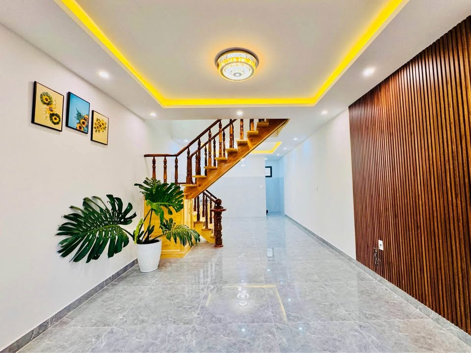 Nhà riêng đường Lữ Gia, Đà Lạt 104m² giá 2.3 tỷ - Sẵn sàng ở ngay!