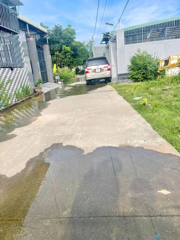 Đất nền Phước Hưng Long Hải 125m² giá 1.35 tỷ - Vị trí đẹp, dân cư thuận lợi!