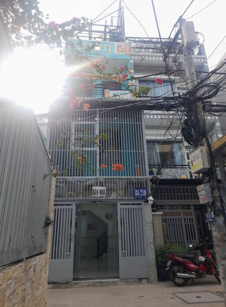 Nhà đẹp hẻm thông Lưu Hữu Phước, quận 8 - 4.75 tỷ, ở ngay!