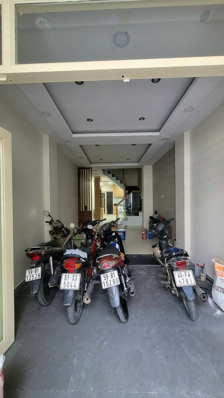 Nhà hẻm 6m Trần Đình Xu, Quận 1, 56.4m² giá 18.5 tỷ - Kinh doanh sầm uất!