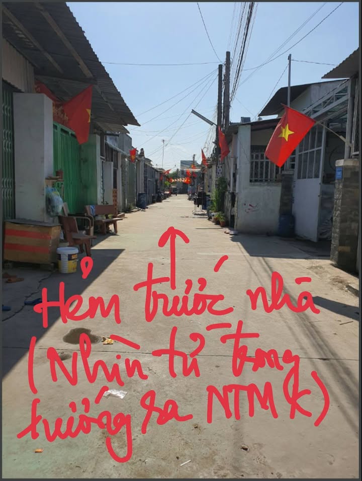 Nhà 1 trệt 1 lửng 140m² giá 3.88 tỷ - Đầu tư sinh lời ngay gần chợ Tân Long!