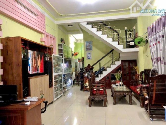 Bán nhà mặt tiền phố Kỳ Đồng, Thanh Khê 200m² giá 11 tỷ - Tiềm năng kinh doanh cao!