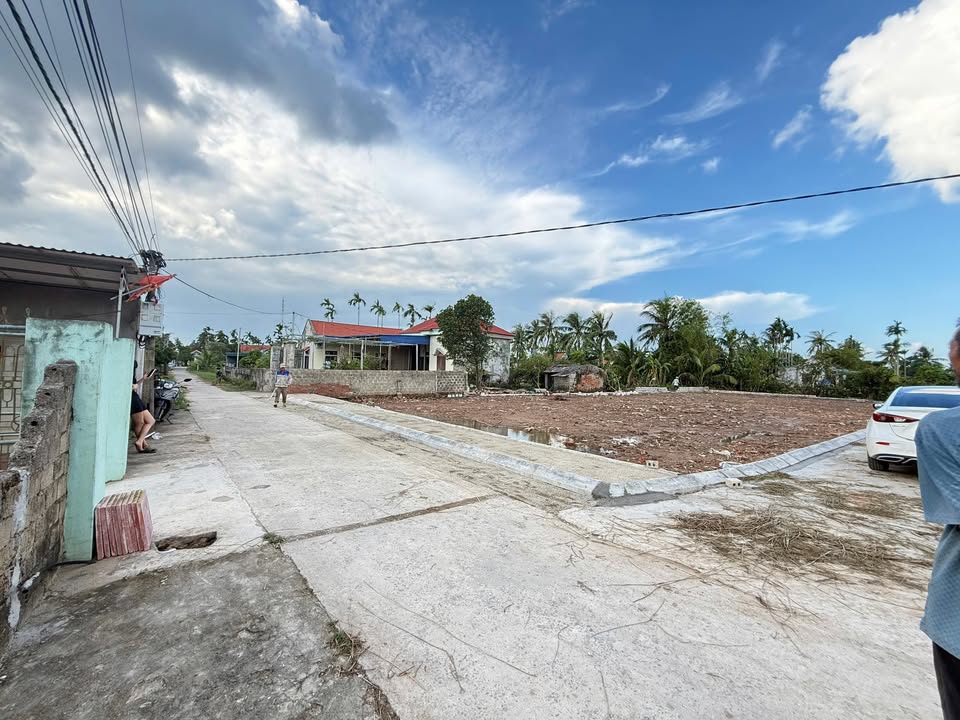 Đất nền Nga Tân 100m² giá chỉ 380 triệu - Vị trí đắc địa gần biển!