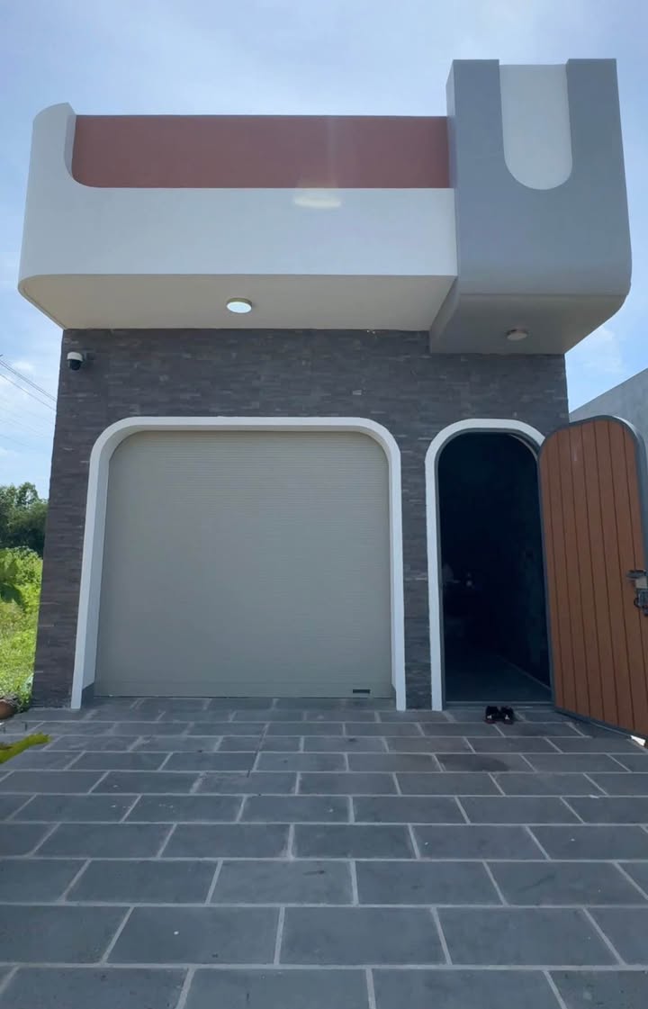 Nhà phố Châu Văn Liêm, Phan Thiết 100m² giá 4.15 tỷ - Thiết kế hiện đại, mới tinh!