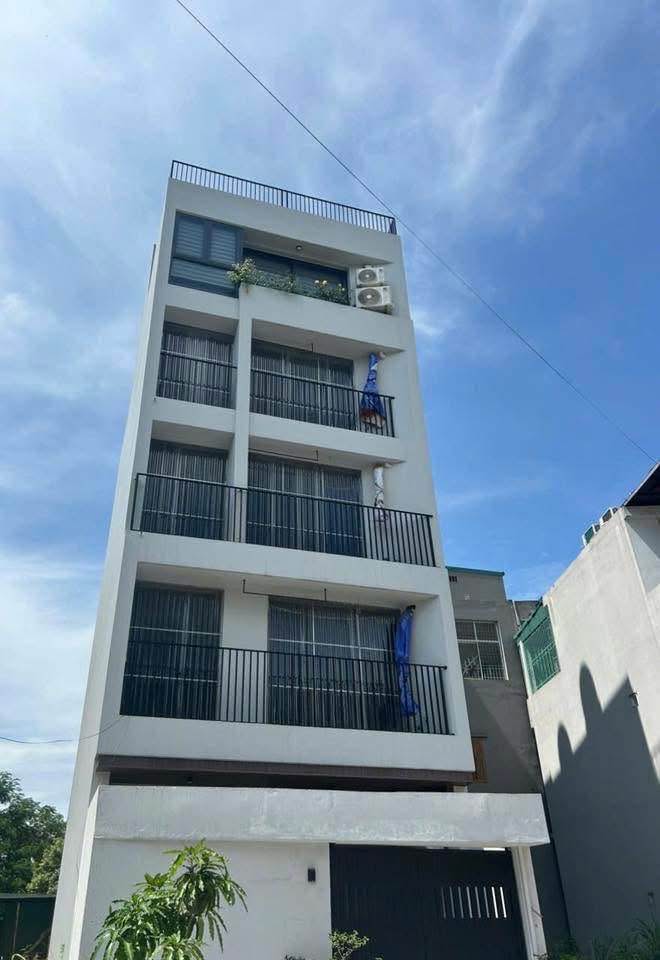 Nhà 5 tầng khu Rẻ Quạt Cenco5 Yết Kiêu Hạ Long 103m² giá 8 tỷ - Cơ hội đầu tư tuyệt vời!